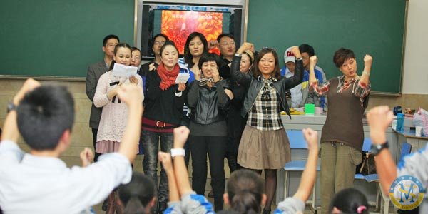 家校共建“學習社區”